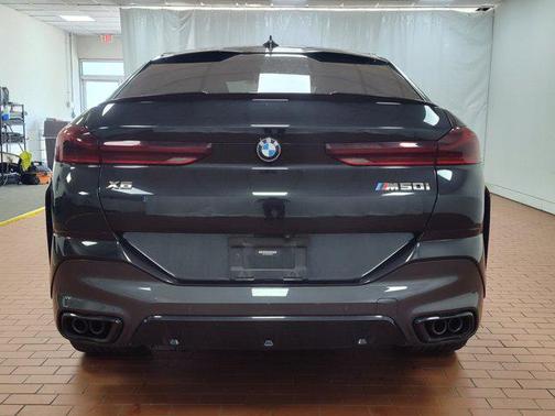 2021 BMW X6 M50i