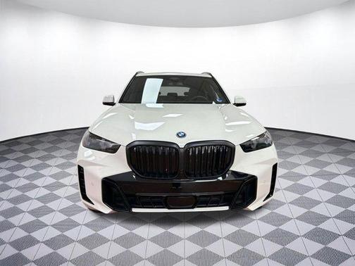 Alpine White 2026 BMW X5 PHEV xDrive50e