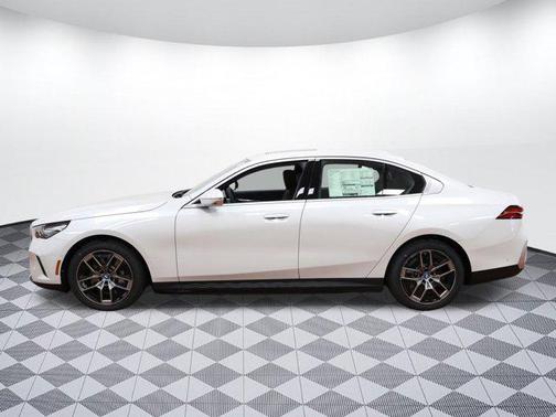 2025 BMW i5 xDrive40