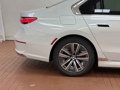 2024 BMW i7 eDrive50