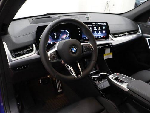 2025 BMW X2 xDrive28i