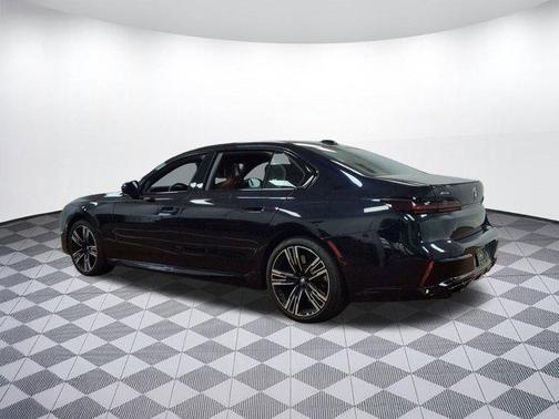 2023 BMW 760 i xDrive