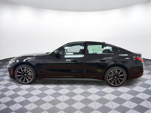 Black Sapphire Metallic 2026 BMW i4 Gran Coupe xDrive40