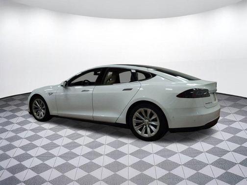 2016 Tesla Model S 75D