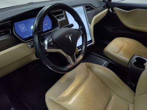 2016 Tesla Model S 75D