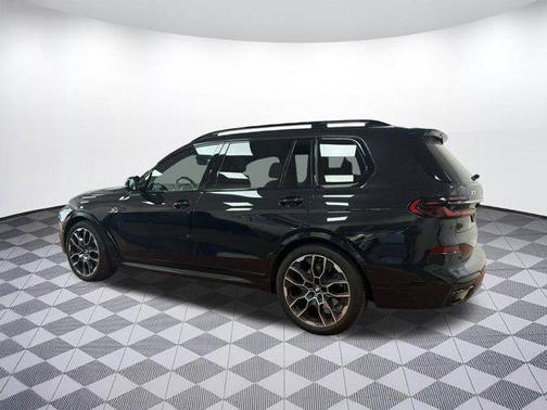 Black Sapphire Metallic 2024 BMW X7 xDrive40i