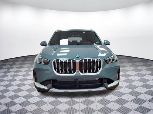 Cape York Green Metallic 2025 BMW X1 xDrive28i