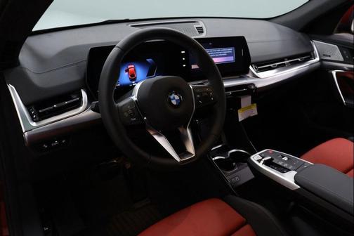 Vegas Red Metallic 2025 BMW X2 xDrive28i