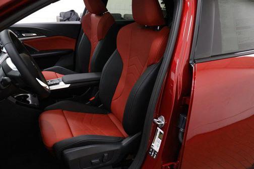 2025 BMW X2 xDrive28i