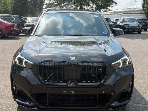 Black Sapphire Metallic 2026 BMW X1 M35i