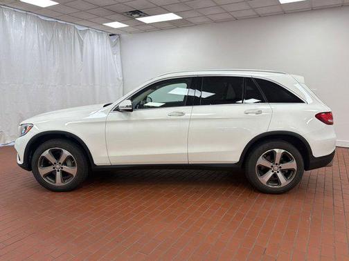 2017 Mercedes-Benz GLC 300 4MATIC