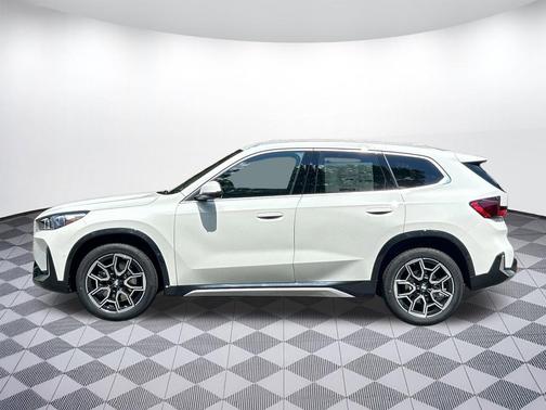 Alpine White 2026 BMW X1 xDrive28i