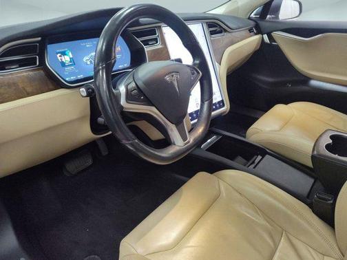 2017 Tesla Model S 90D