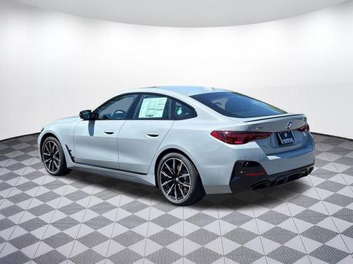 Brooklyn Grey Metallic 2026 BMW M440 i xDrive