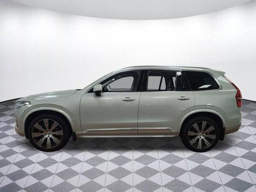 2022 Volvo XC90 T6 Inscription