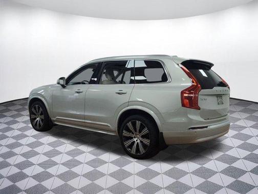 2022 Volvo XC90 T6 Inscription