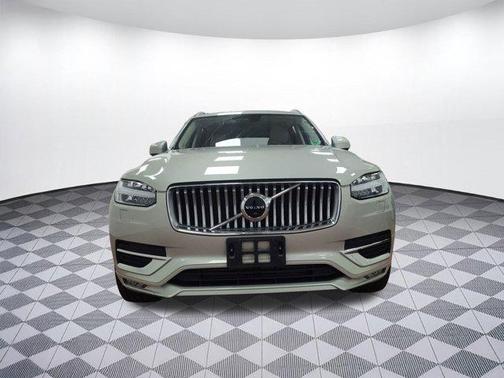 2022 Volvo XC90 T6 Inscription