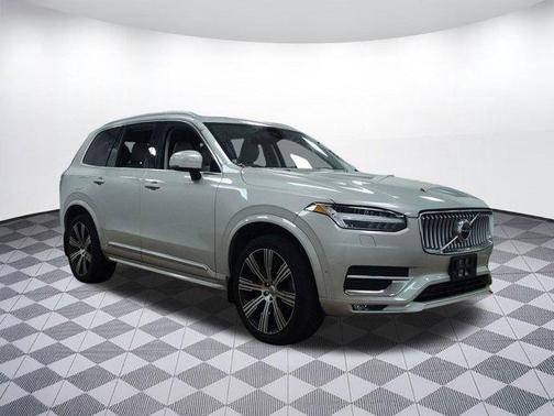 2022 Volvo XC90 T6 Inscription