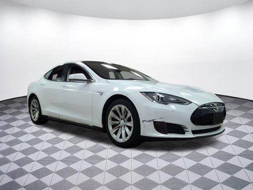 2016 Tesla Model S 75D