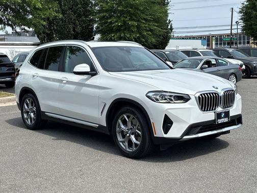 Mineral White Metallic 2023 BMW X3 xDrive30i