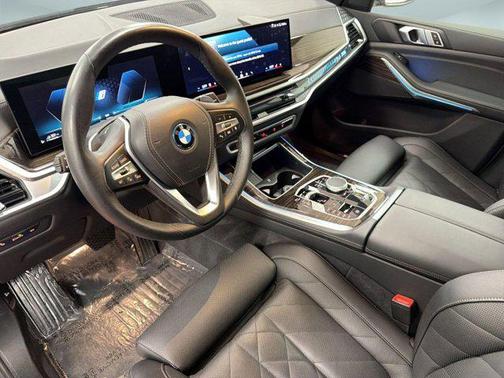 Skyscraper Grey Metallic 2025 BMW X5 PHEV xDrive50e