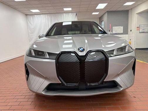 Space Silver Metallic 2026 BMW iX xDrive45