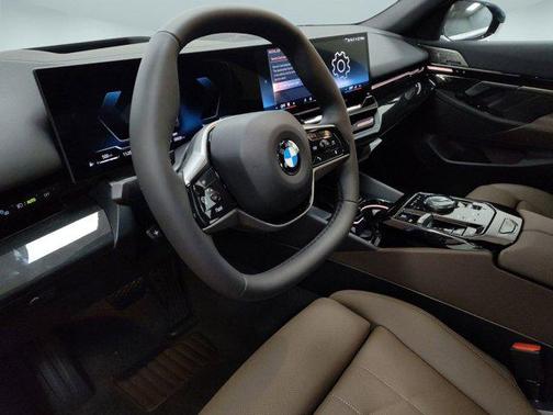 2026 BMW 530 i xDrive