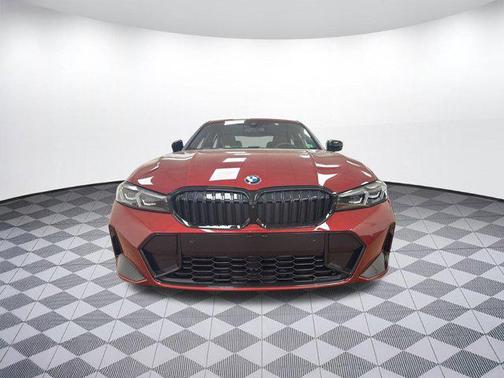 2025 BMW 330 i xDrive