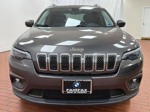 Granite Crystal Metallic Clearcoat 2019 Jeep Cherokee Latitude Plus