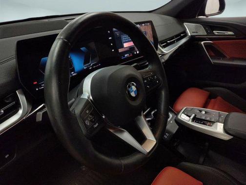 2025 BMW X2 xDrive28i