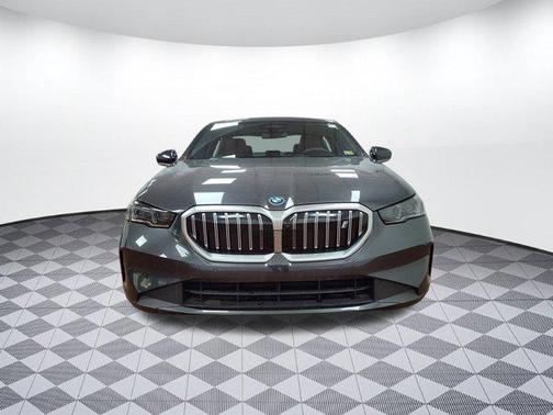 2025 BMW i5 xDrive40