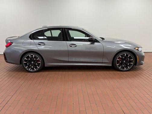 2025 BMW 330 i xDrive
