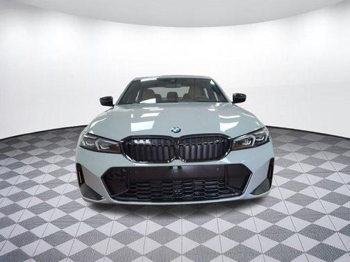 2025 BMW 330 i xDrive