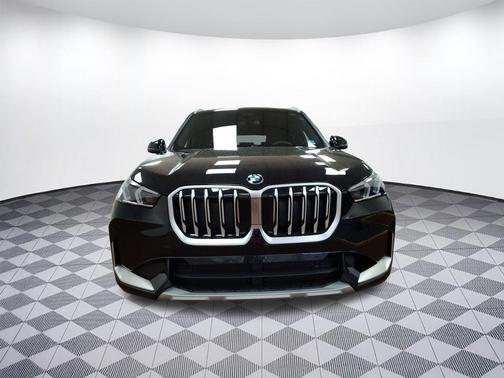Black Sapphire Metallic 2026 BMW X1 xDrive28i