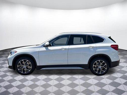Alpine White 2022 BMW X1 xDrive28i