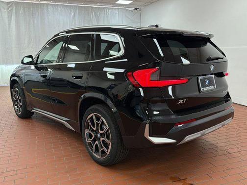 Jet Black 2026 BMW X1 xDrive28i