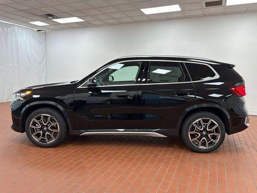 Jet Black 2026 BMW X1 xDrive28i