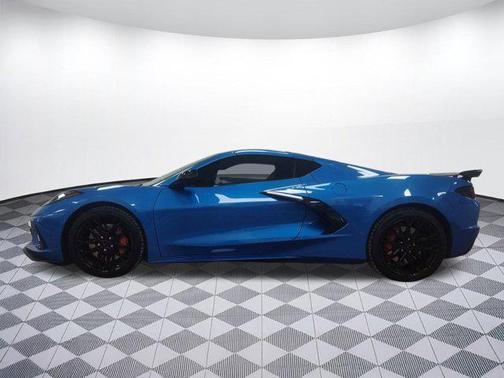 2025 Chevrolet Corvette Stingray w/2LT