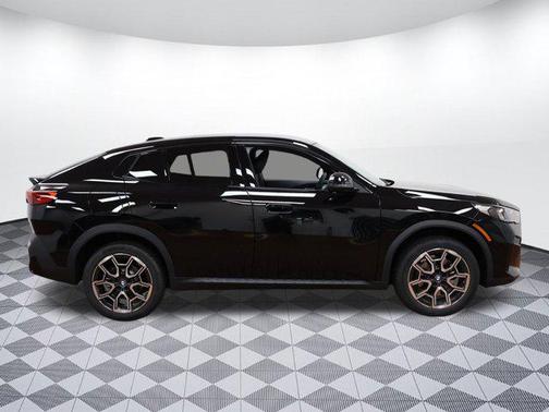 2025 BMW X2 xDrive28i