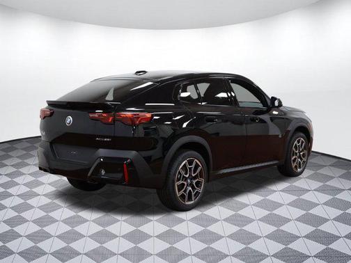 2025 BMW X2 xDrive28i