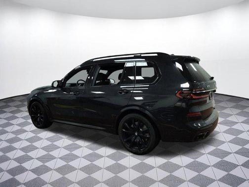2026 BMW X7 M60i