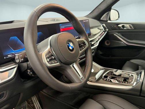 2026 BMW X7 M60i