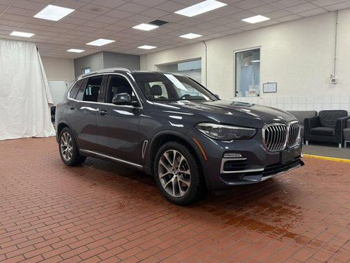 Arctic Gray Metallic 2019 BMW X5 xDrive40i