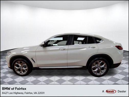 2024 BMW X4 xDrive30i