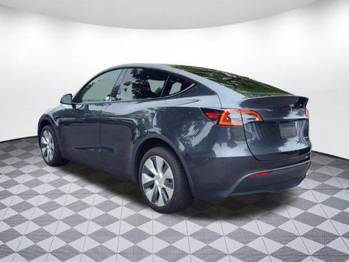 2024 Tesla Model Y Long Range Dual Motor All-Wheel Drive
