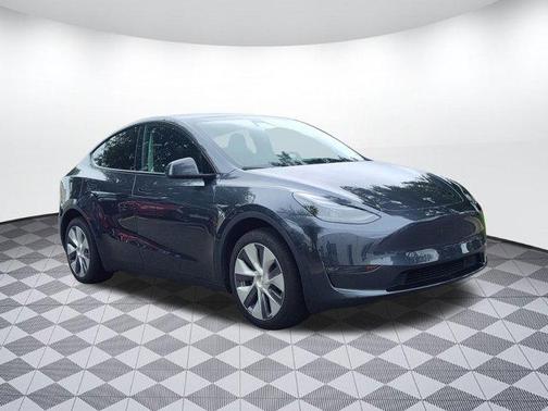 2024 Tesla Model Y Long Range Dual Motor All-Wheel Drive