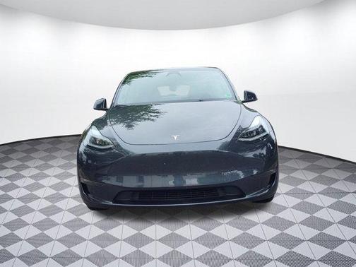 2024 Tesla Model Y Long Range Dual Motor All-Wheel Drive