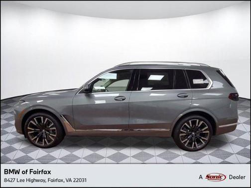 2025 BMW X7 xDrive40i