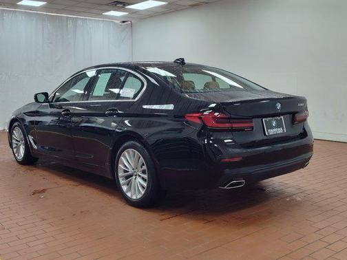 2022 BMW 530 i