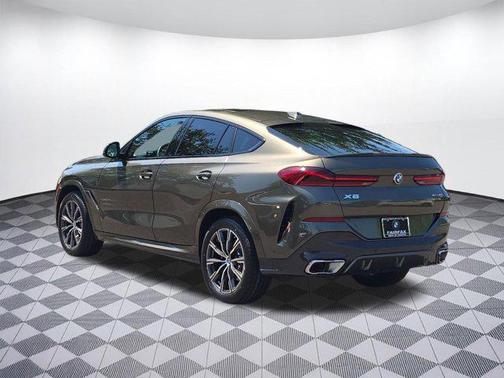 Manhattan Green Metallic 2024 BMW X6 xDrive40i